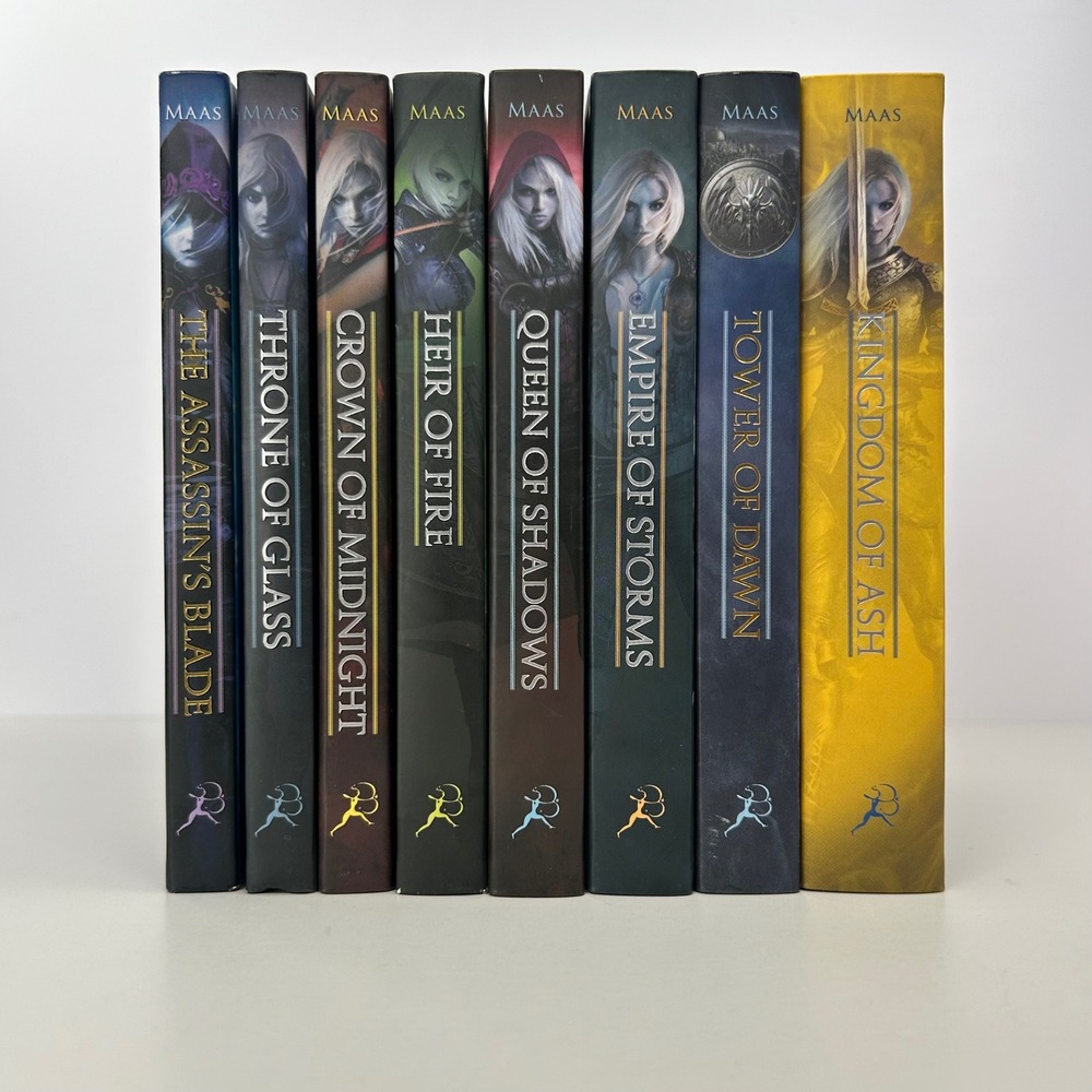 Throne of Glass Miniature Set by Sarah J. Maas